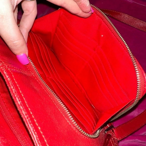 Red shoulder Bag - Picture 4 of 7